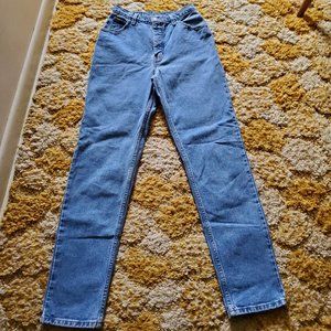 Authentic Northern Denim Women’s 9/10 Relaxed Straight Leg Denim